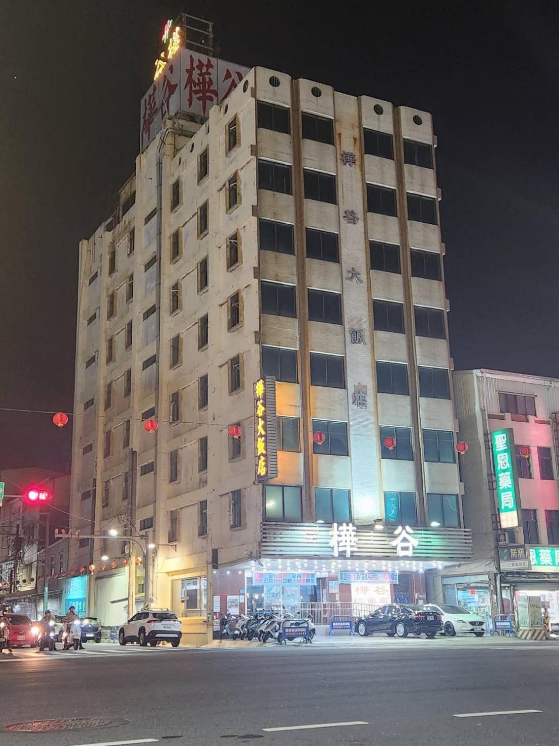 Hua Ku Hotel Ταϊνάν Εξωτερικό φωτογραφία